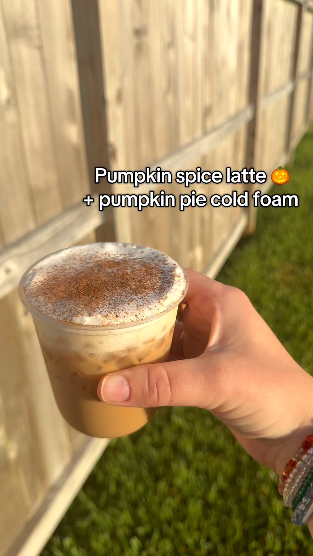 Pumpkin spice latte | coffee cups | plastic coffee cups 
