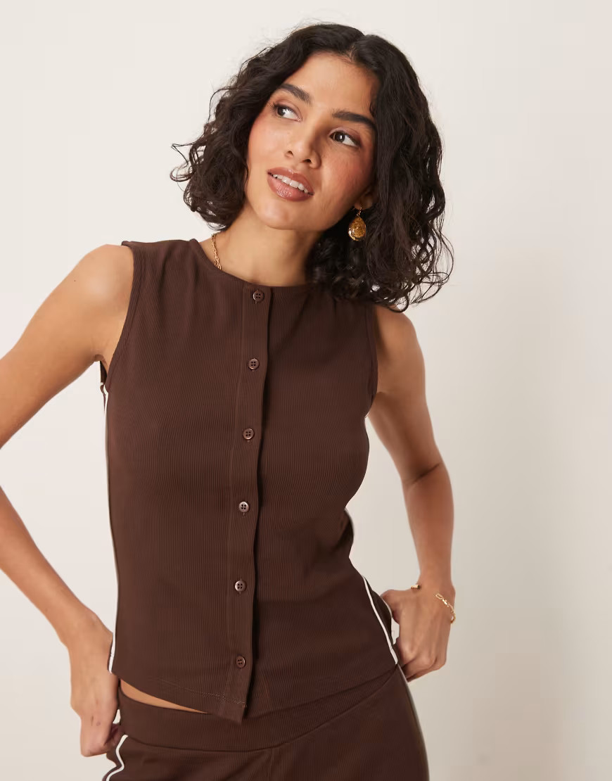 ASOS DESIGN crew neck button up top with contrast piping in brown - part of a set | ASOS (Global)