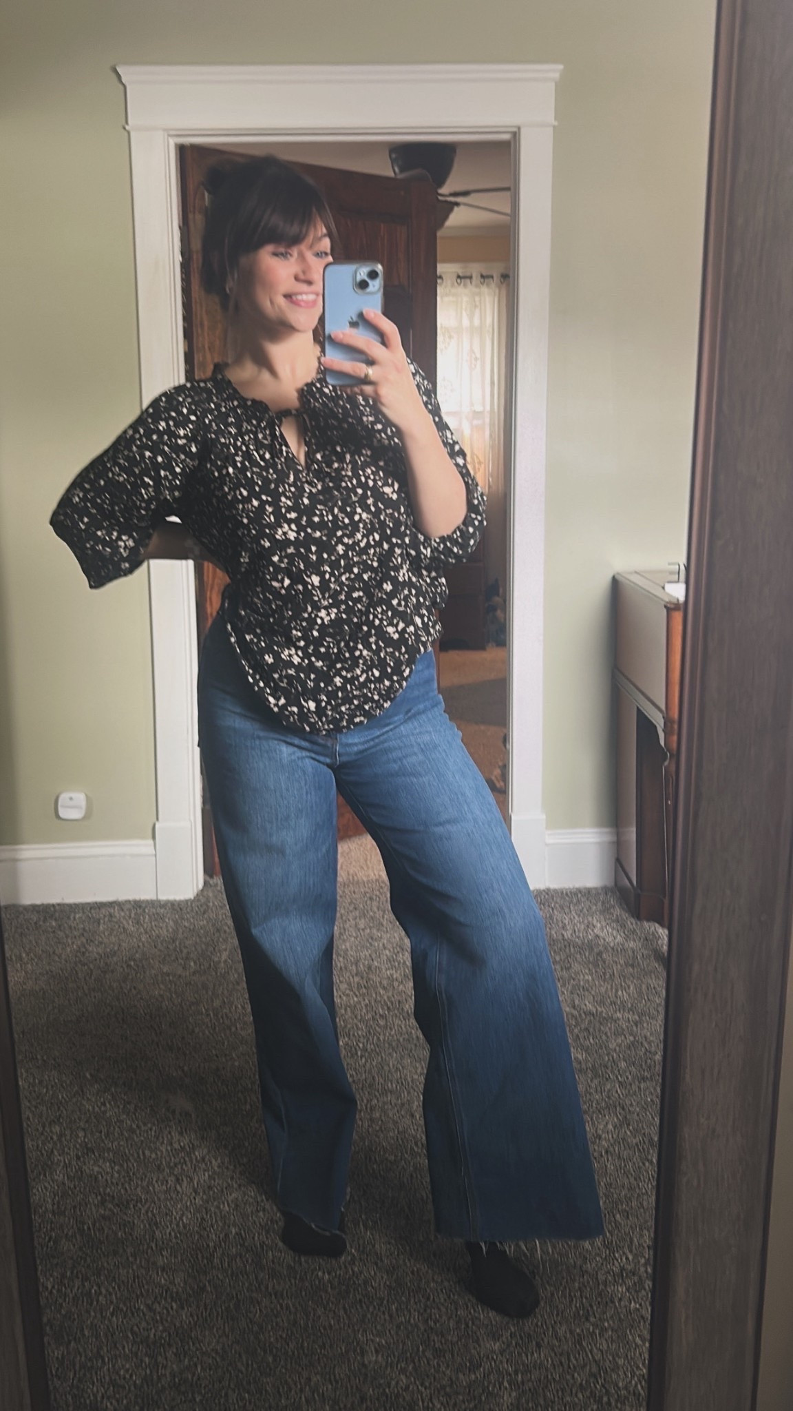 Oat jeans from Nordstrom- currently sold out, but I linked a few similar ones! 

Cute flowy shirt from Walmart, under $18, 4 different colors and sizes vary from xs-3xl

Don’t miss out on these deals!!!  

#LTKootd #LTKmomlife #LTKCyberWeek