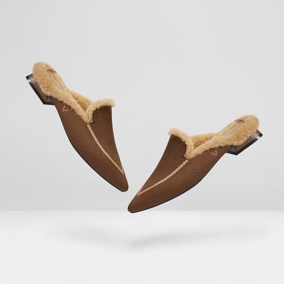 Pointed-Toe Heeled Fluffy Mules | VIVAIA