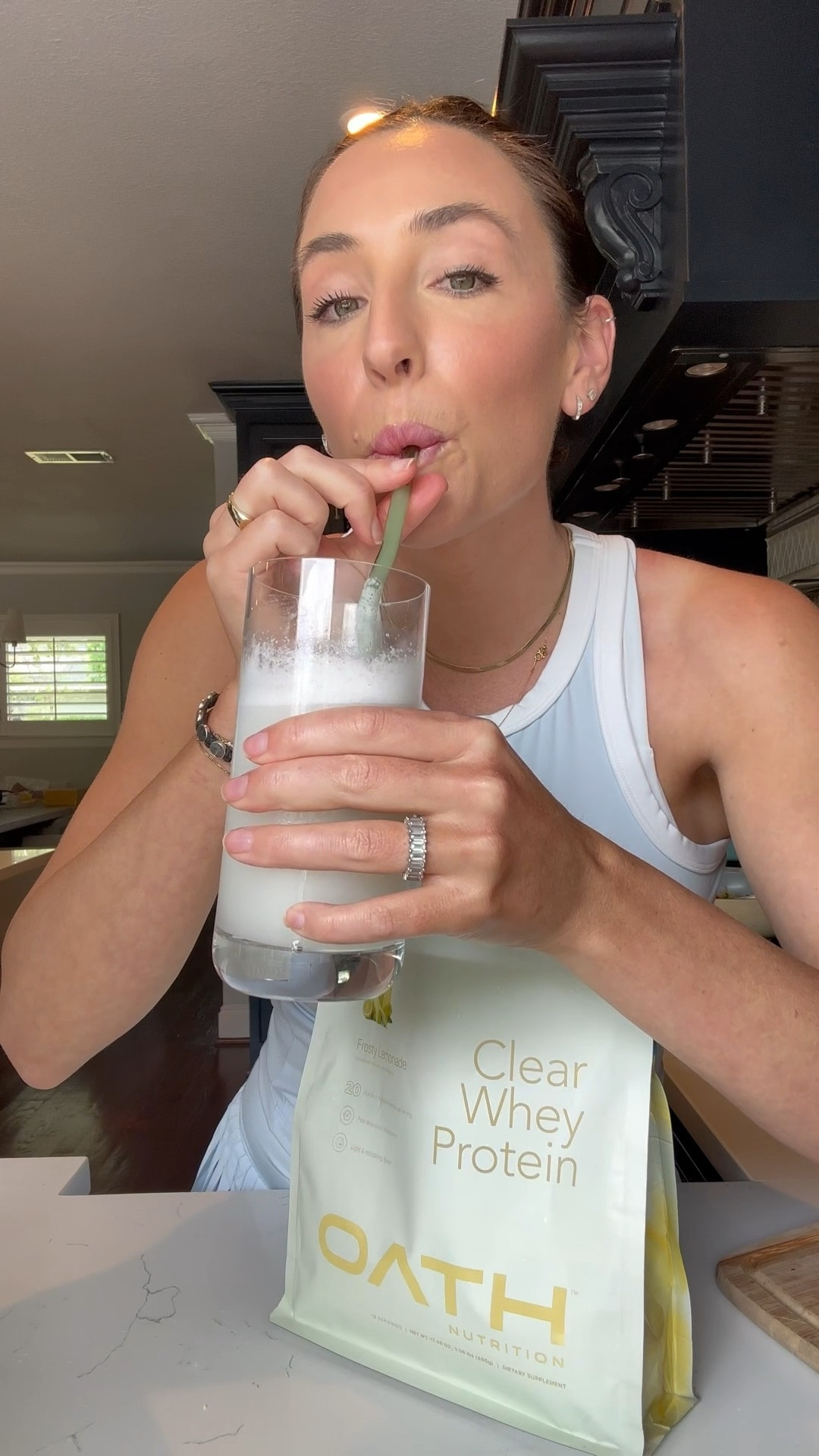 #ad Let’s make lunch together! With my protein lemonade and my chicken protein bowl, I am able to get over 60g of protein in my lunch! Shop @oathnutrition clear whey protein at @target or on my LTK  @shop.ltk #shop.ltk #targetpartner #targetfinds #target #oathnutrition #clearprotein