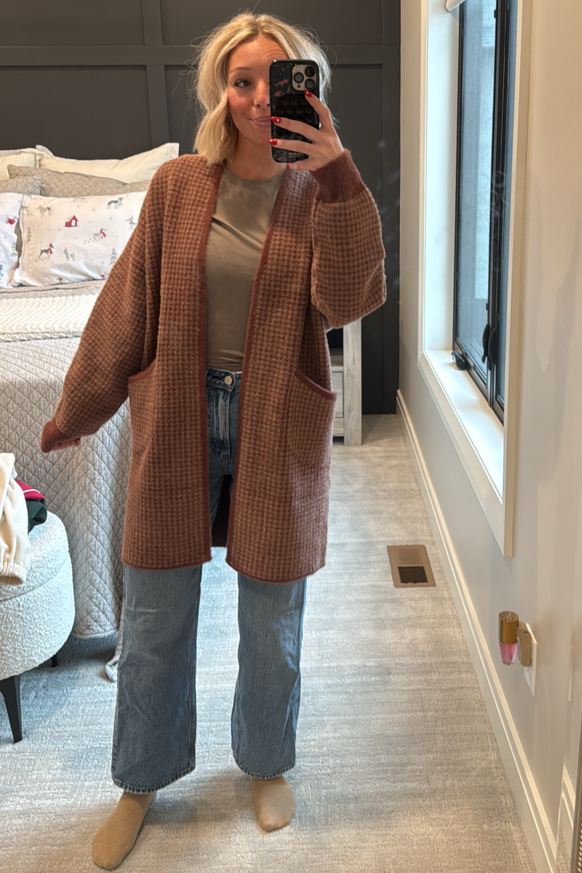Sweater from Noble Women Boutique 

#LTKHoliday #LTKSeasonal