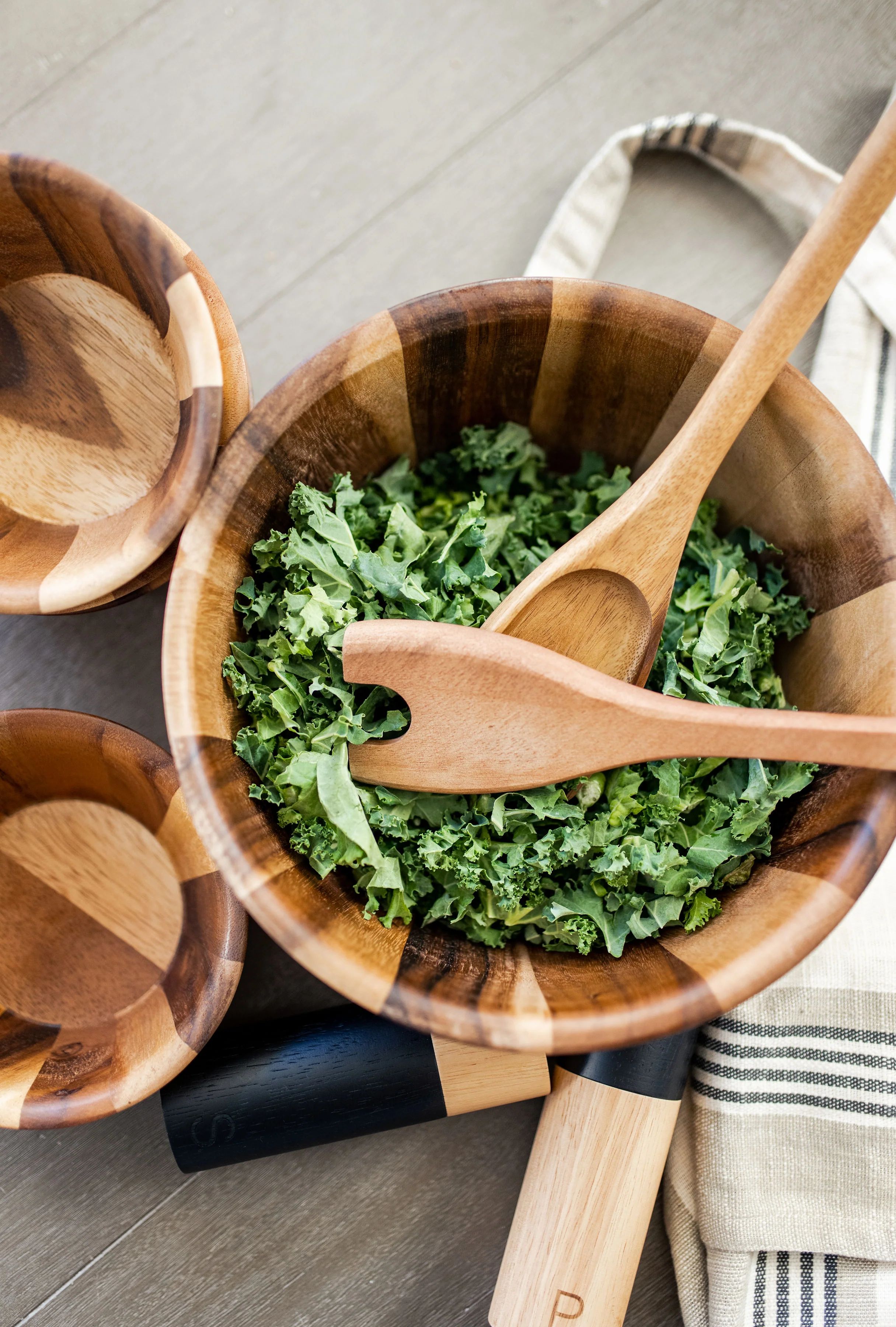 7 Piece - Large Salad Bowl Set | Joy Meets Home