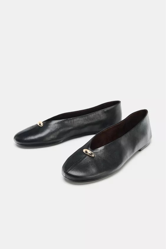 LEATHER BALLET FLATS WITH APPLIQUÉ | Zara US