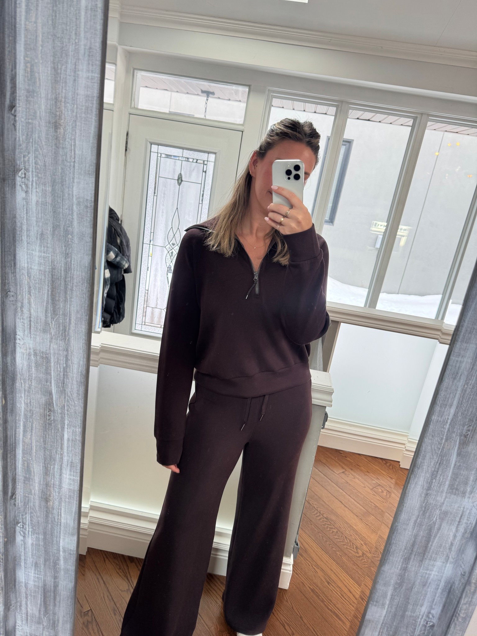 Comfy Saturday ootd 

#LTKootd #LTKgrwm #LTKmomlife