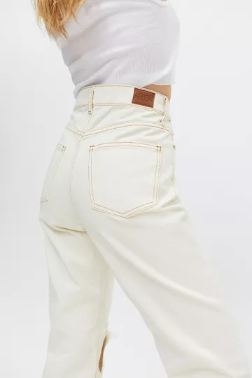BDG Loose Straight Jean – Destroyed Ivory Denim | Urban Outfitters (US and RoW)