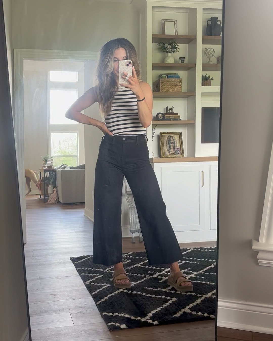 I can’t stop talking about this duo! The pants and the tank top are such a great combo! 

Wearing a 6 in the pants and a small in the top. 