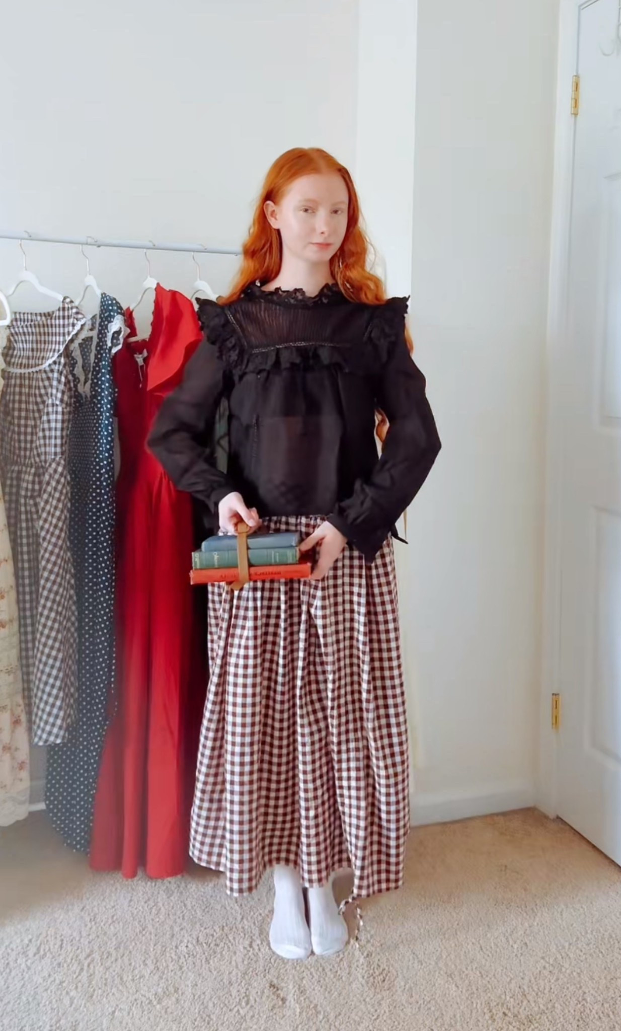 Perfect cozy fall outfit - perhaps for a coffee date with friends?! 

#LTKStyleTip #LTKSeasonal #LTKHalloween