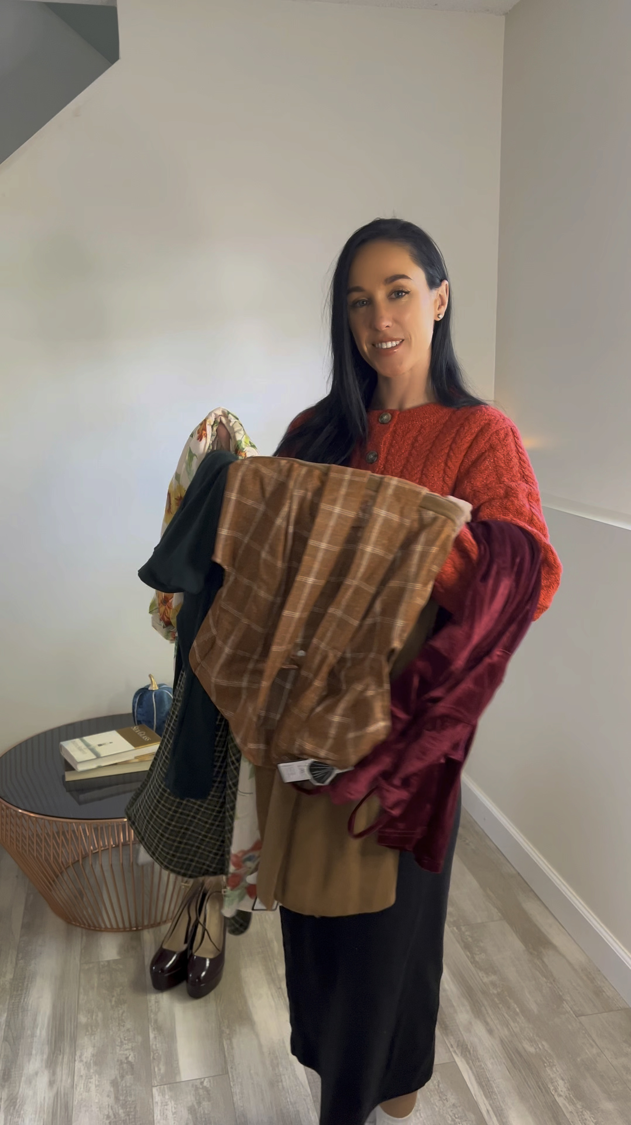 looking for elegant, modest, & comfortable dresses to elevate your fall & winter wardrobe? in this mini haul, i’m showcasing timeless styles from Retrostage, known for their high-quality and vintage-inspired pieces. whether you’re searching for the perfect dress for a cozy night out, a special occasion, or everyday wear, these dresses offer a perfect blend of elegance and comfort.

loved trying on these beautifully designed, versatile outfits that combine classic traditional charm with modern functionality