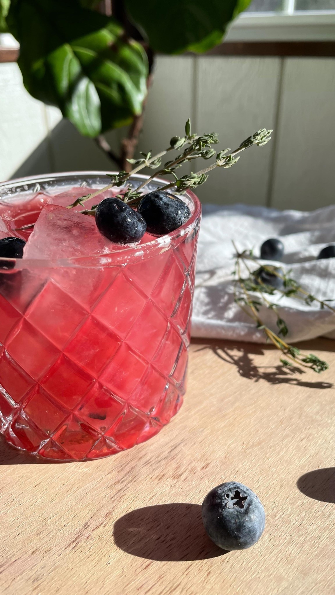 This one’s for the girlies who don’t want the bubbles! 

Keeping Mocktail May going with my favorite no carbonation mocktail that I make time and time again! It’s SO simple and so delicious!

Coconut water is such an amazing base to this drink and helps create a nice complex flavor plus is extra hydrating!

This is super versatile too! Don’t have blueberries? Pick a different berry! Don’t have thyme? Pick mint or rosemary! So many options!

Ingredients
• handful of blueberries
• 1 strand of fresh thyme
• 1/2 oz honey
• 1/2 lemon - juiced
• 4 oz coconut water 
• garnish: fresh thyme and blueberries 

#mocktails #mocktailgirlie #mocktailrecipe #mocktail #drinkrecipe #drink #recipe