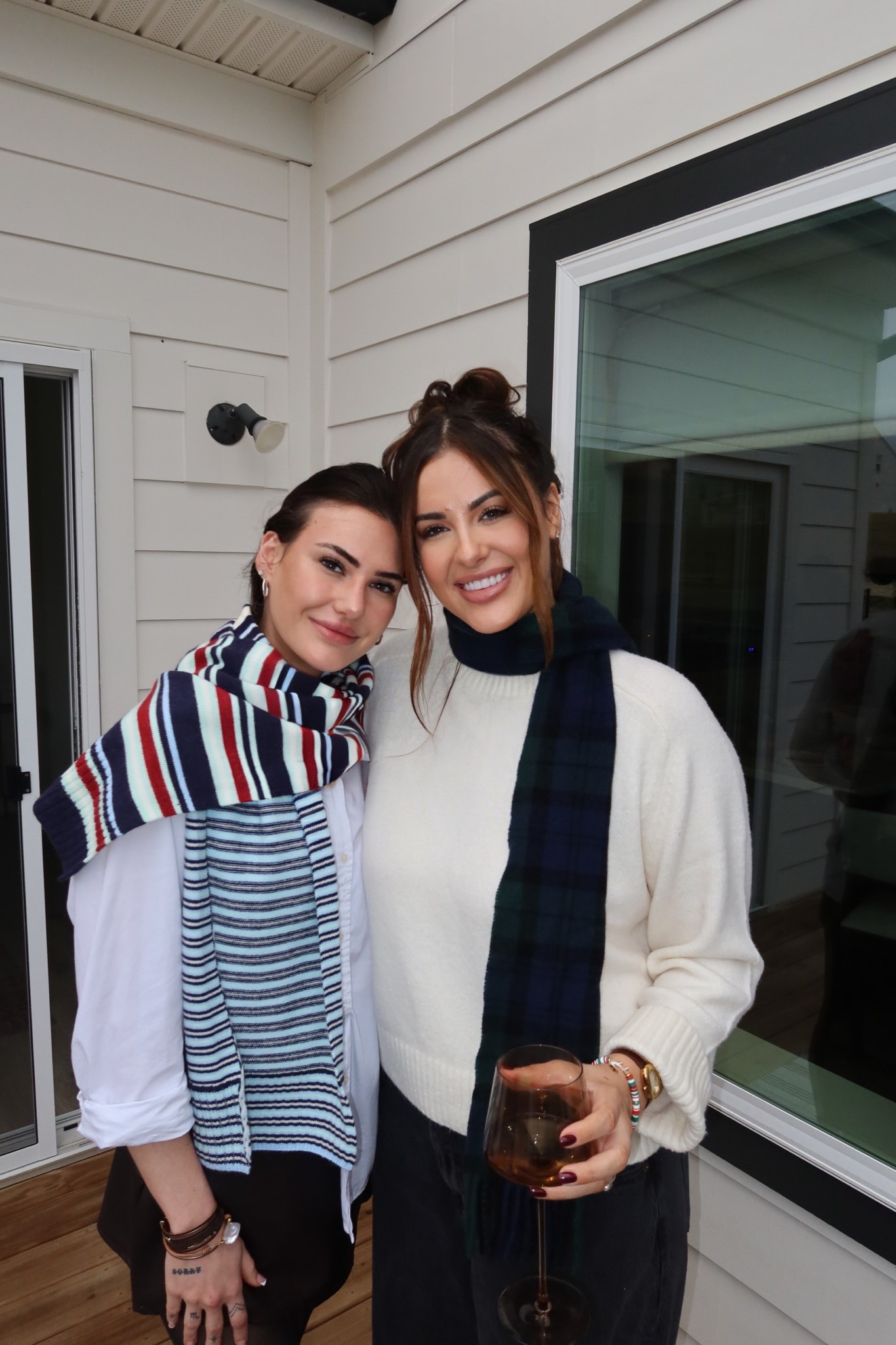 Casual winter outfits with scarf! 