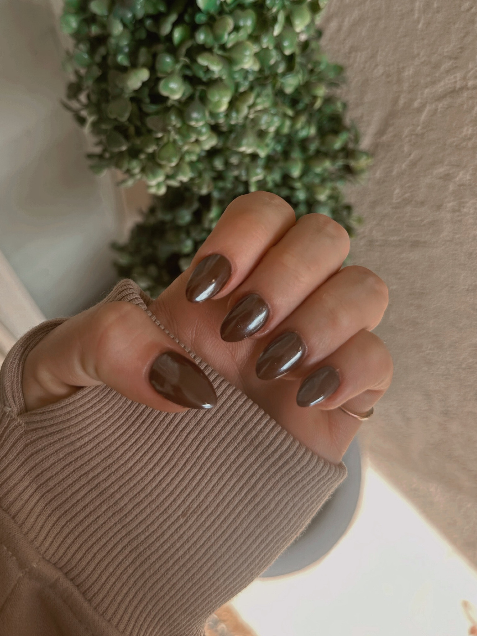 chocolate brown + chrome almond nails for fall, YES PLEASE. I’m obsessed. Linked some products to help you do this at home🤎🍁💋 #nailinspo #fallnails #fallnailinspo #nailinspo2024

#LTKSeasonal #LTKStyleTip #LTKBeauty