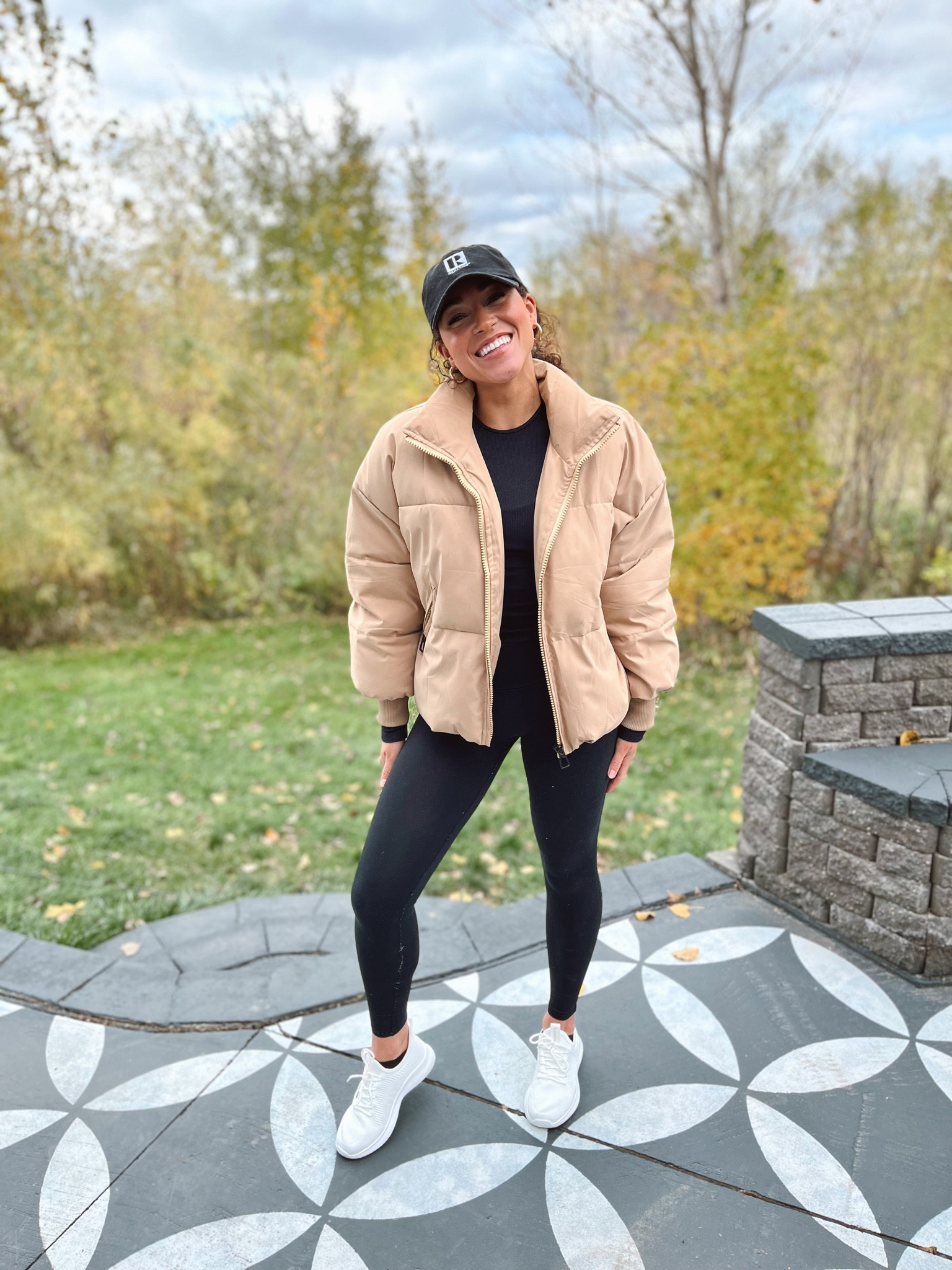 Casual puffer coat, leggings, white tennis shoes and hat outfit! 

#LTKSeasonal #LTKunder100
