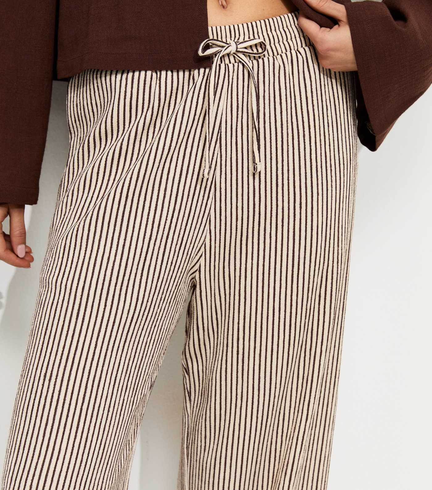Brown Thin Stripe Crinkle Texture Wide Leg Trousers | New Look | New Look (UK)