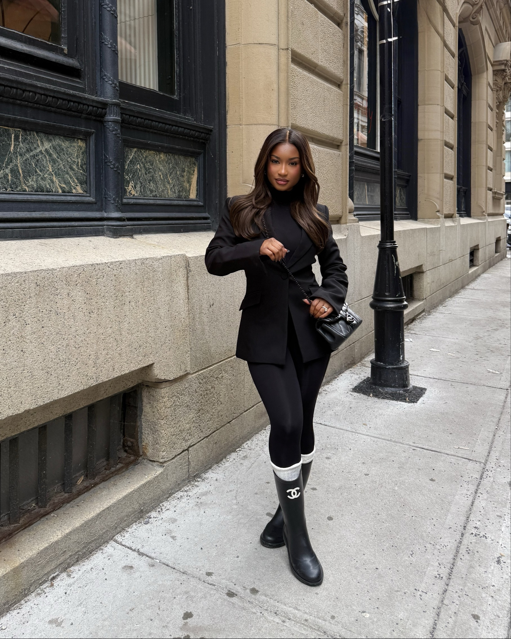 Love this all black sleek blazer and jumpsuit look 

#LTKHoliday #LTKFindsUnder100 #LTKSeasonal