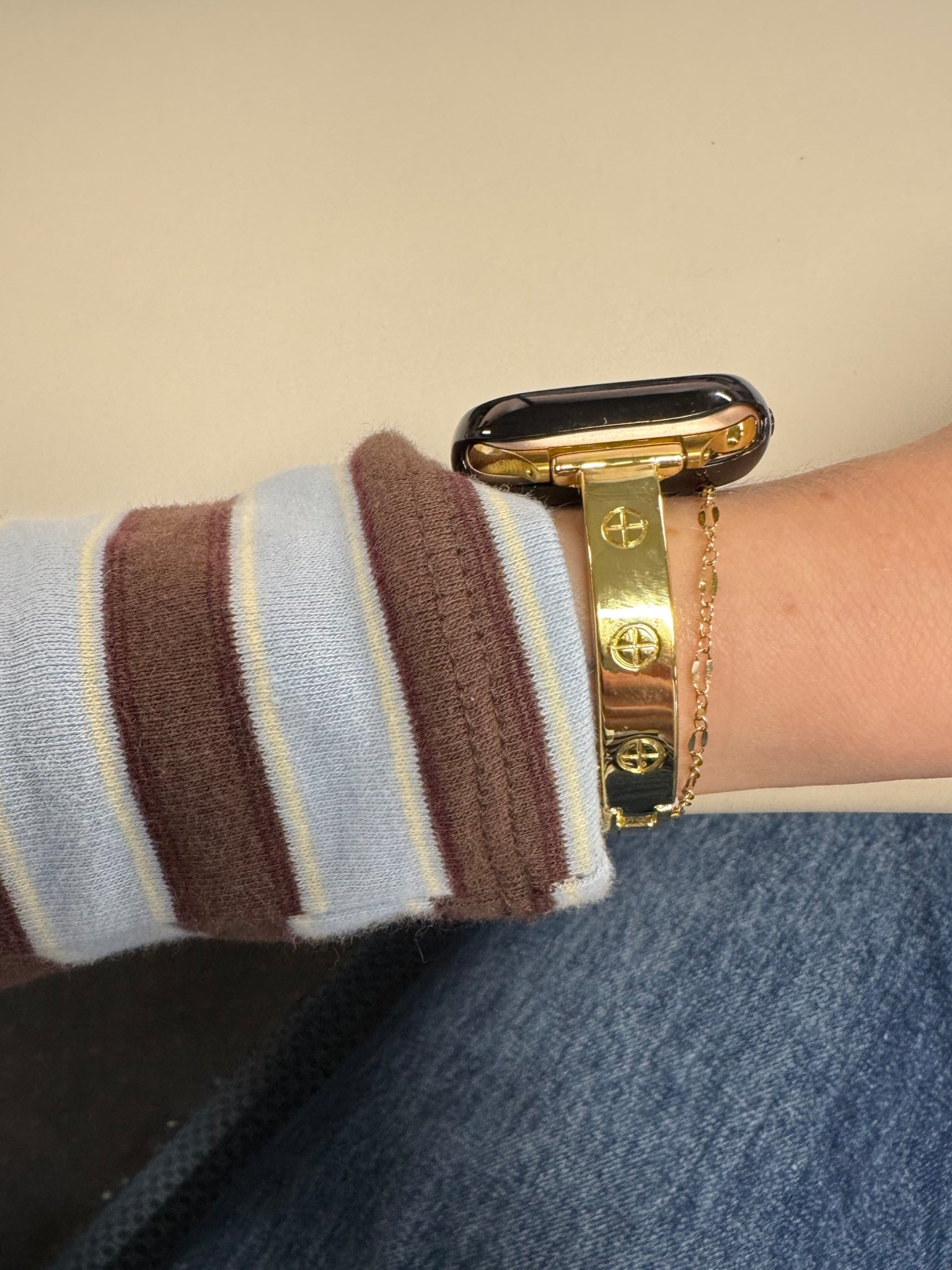 Apple watch band but make it aesthetic 💅🏼 

Christmas gift ideas for her 

#LTKGiftGuide #LTKFindsUnder50 #LTKWorkwear