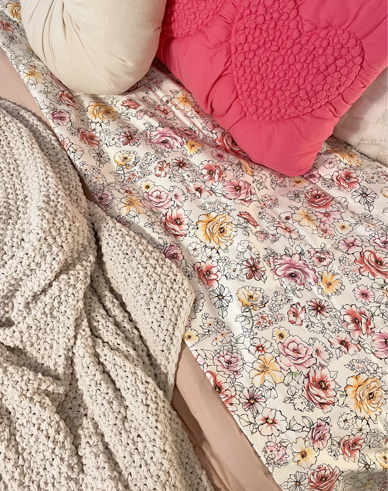 Bedding details🌷🌷

#LTKBeauty #LTKHome #LTKStyleTip