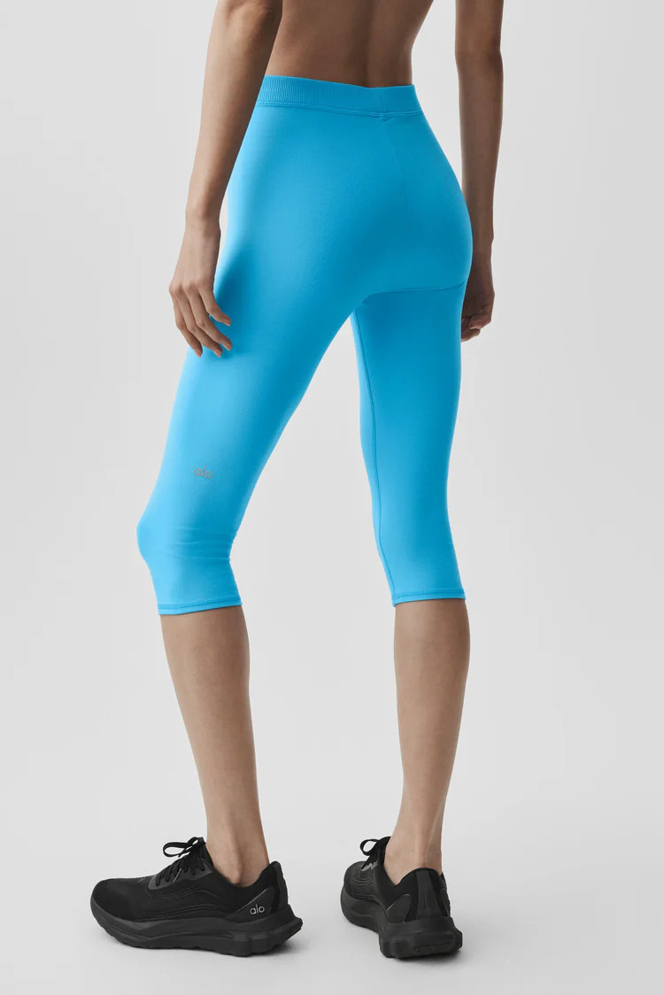 Alosoft High-Waist Iconic 90's Capri | Alo Yoga