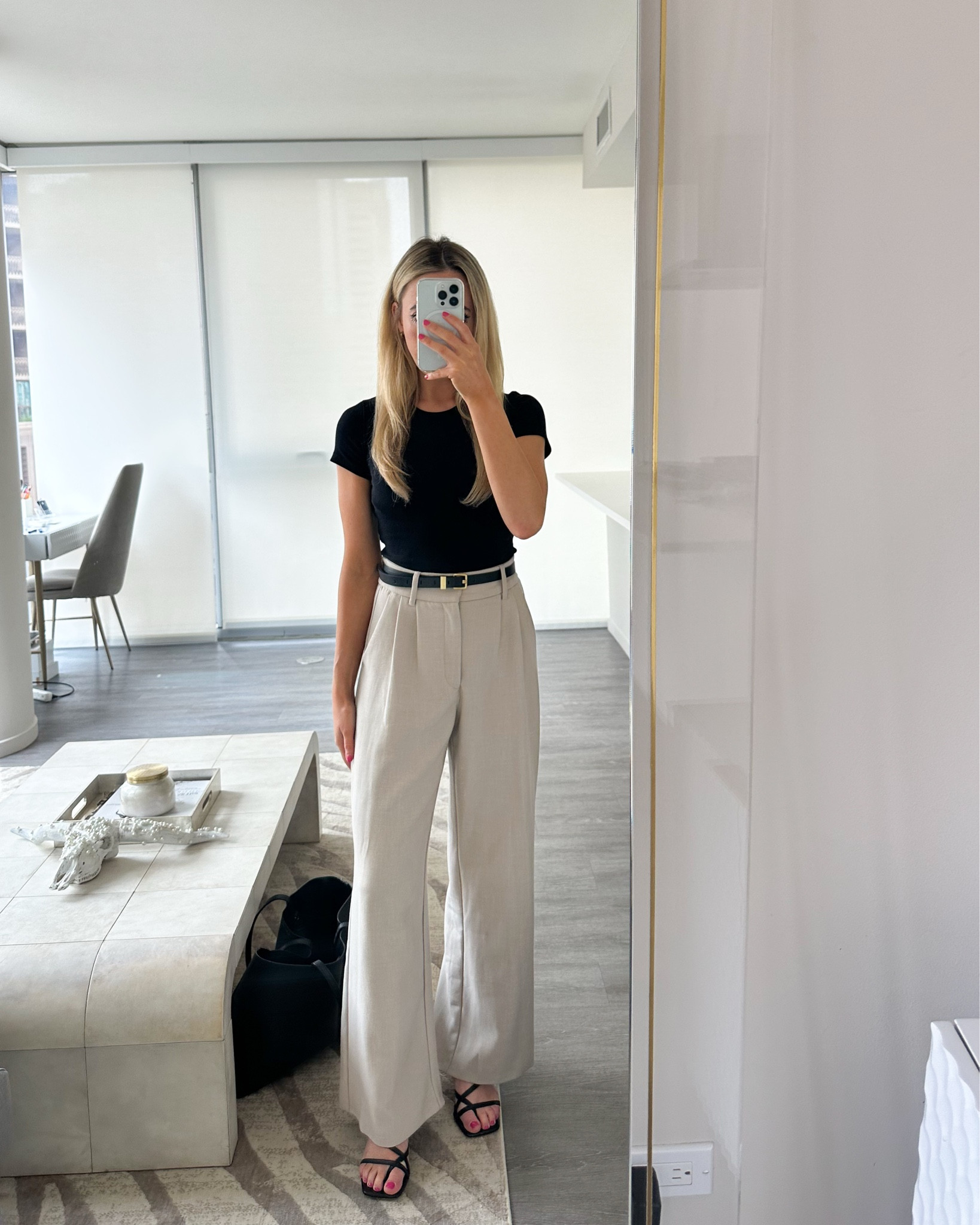 10 Ways I have worn & styles the Abercrombie Sloane Pants 
&& rounded up other trouser options for business casual looks 

ootd style fashion, workwear, office outfit, teacher outfit, trouser pants, Aritzia, Abercrombie, classic look, cass dimicco inspired, Kathleen post inspired


ootd style fashion, business casual, trouser outfit, Abercrombie outfit, Chicago; city, blazer and sneakers look, office, petite pants, 

#LTKSeasonal #LTKWorkwear #LTKStyleTip