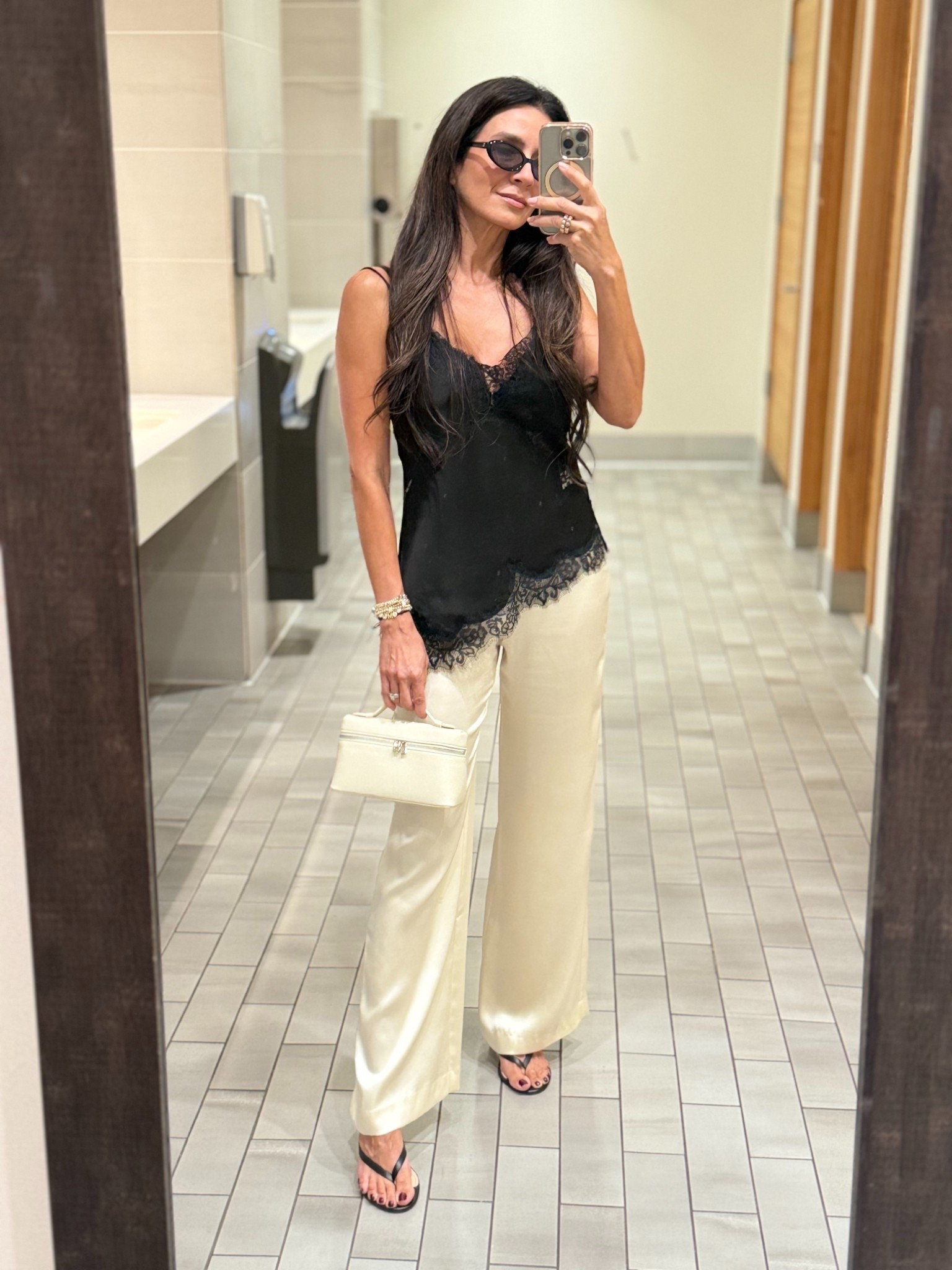 Date night look with one of my most worn bags ever - You’re not gonna believe where I found it! Take a wild guess…☺️



Date night outfits / spring outfits / spring break outfits 

#LTKdayinmylife #LTKTravel #LTKootd