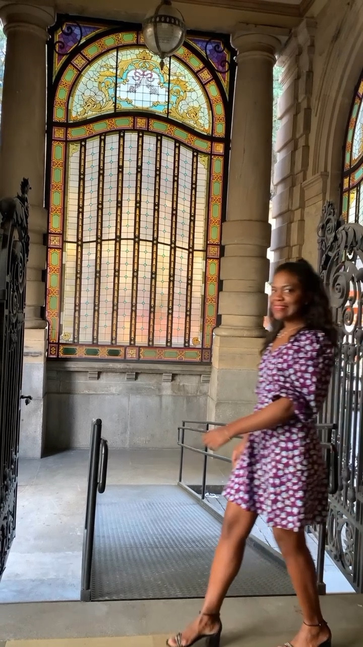  As mangas bufantes voltaram. Há maximinalismo até em looks românticos 😉

#garimpodakelly #looksromaticos 
