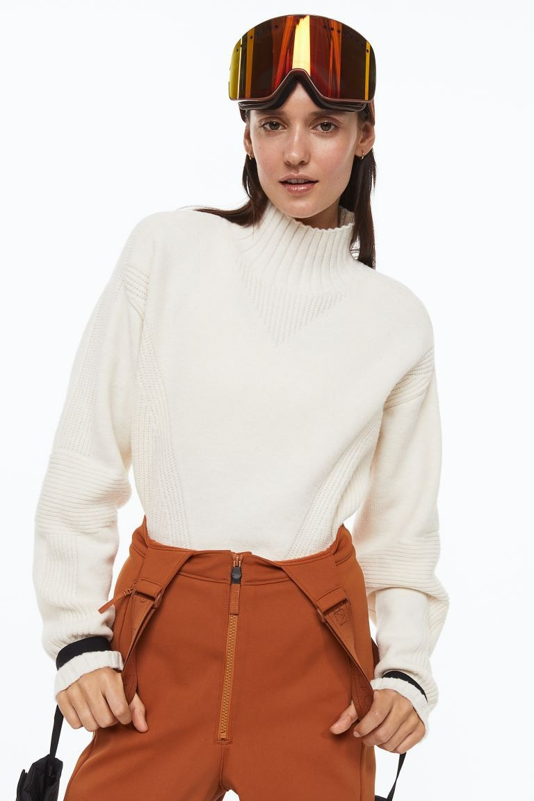 Warm knitted turtleneck jumper | H&M (UK, MY, IN, SG, PH, TW, HK)