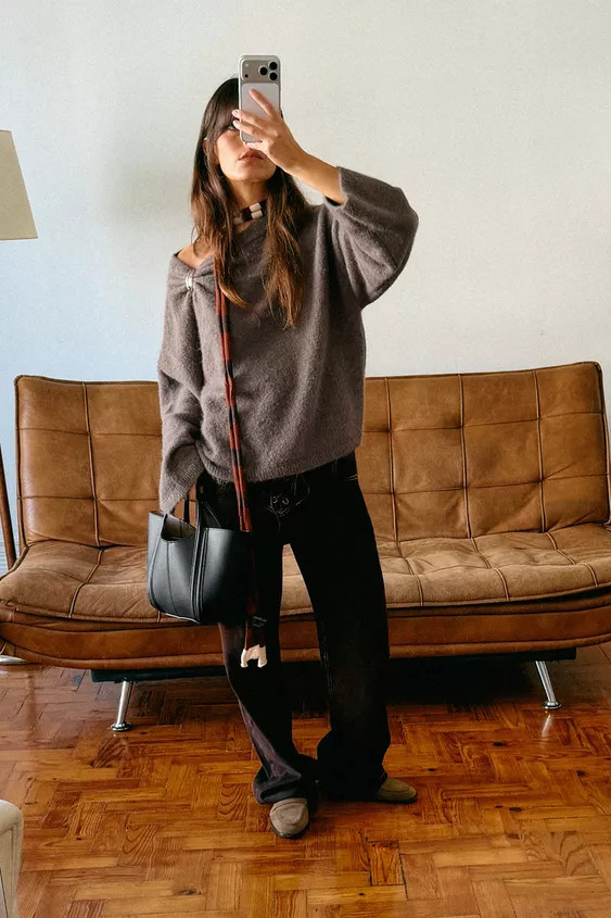 KNIT JUMPER WITH BROOCH | Zara UK