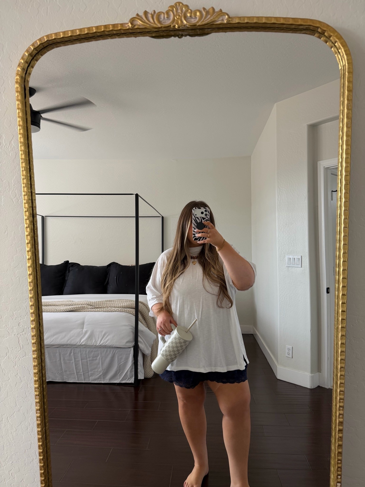 wearing xxl in tee & xl in shorts!

#LTKMidsize #LTKootd
