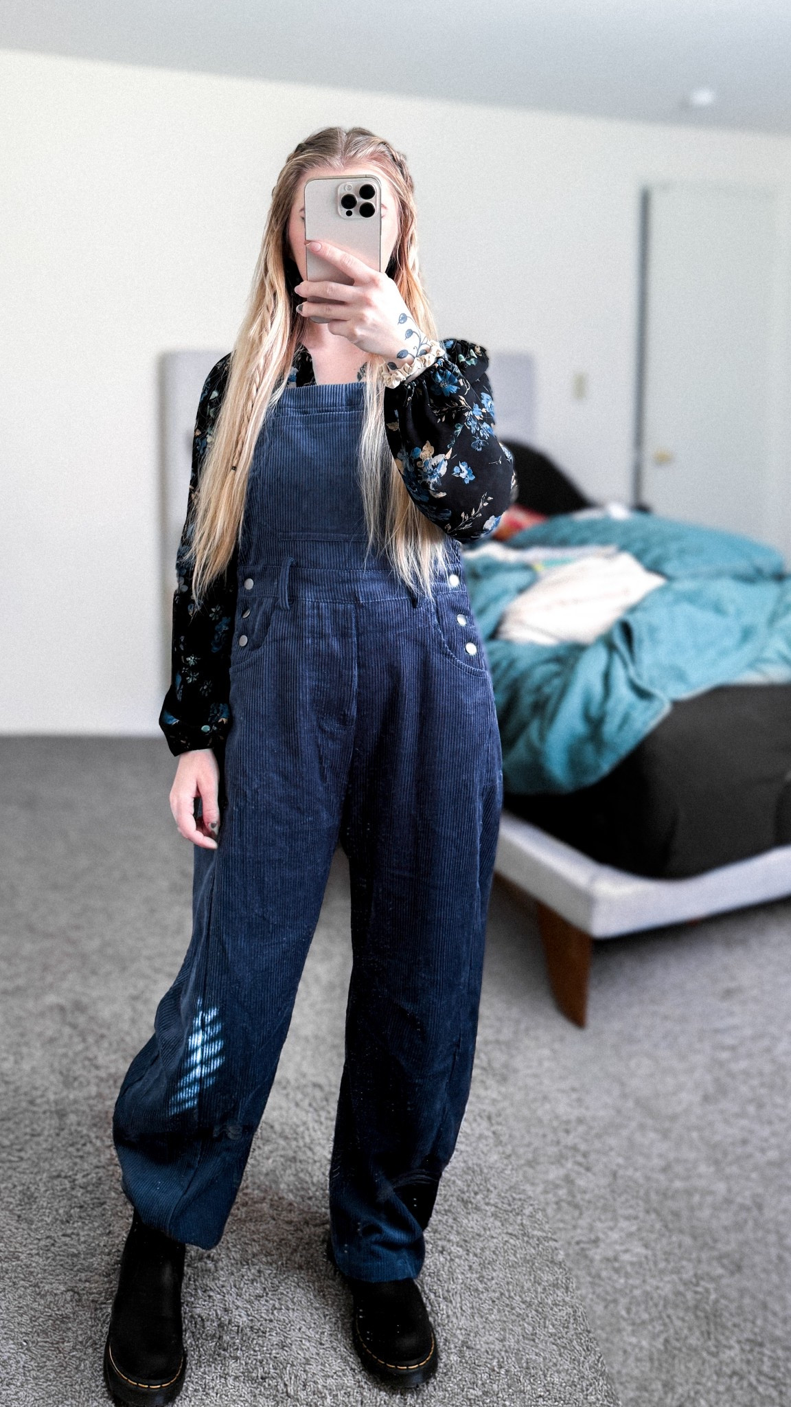 obsessed w this FP dupe! these corduroy overalls are SO soft and are the first pair i’ve found that don’t drown me. (i’m 4’10 and wearing an XS) i’m going to be getting more colors asapppp! 
#fpdupe #freepeople #overalls #corduroyoveralls #drmartens 

#LTKootd #LTKPetite #LTKFindsUnder50