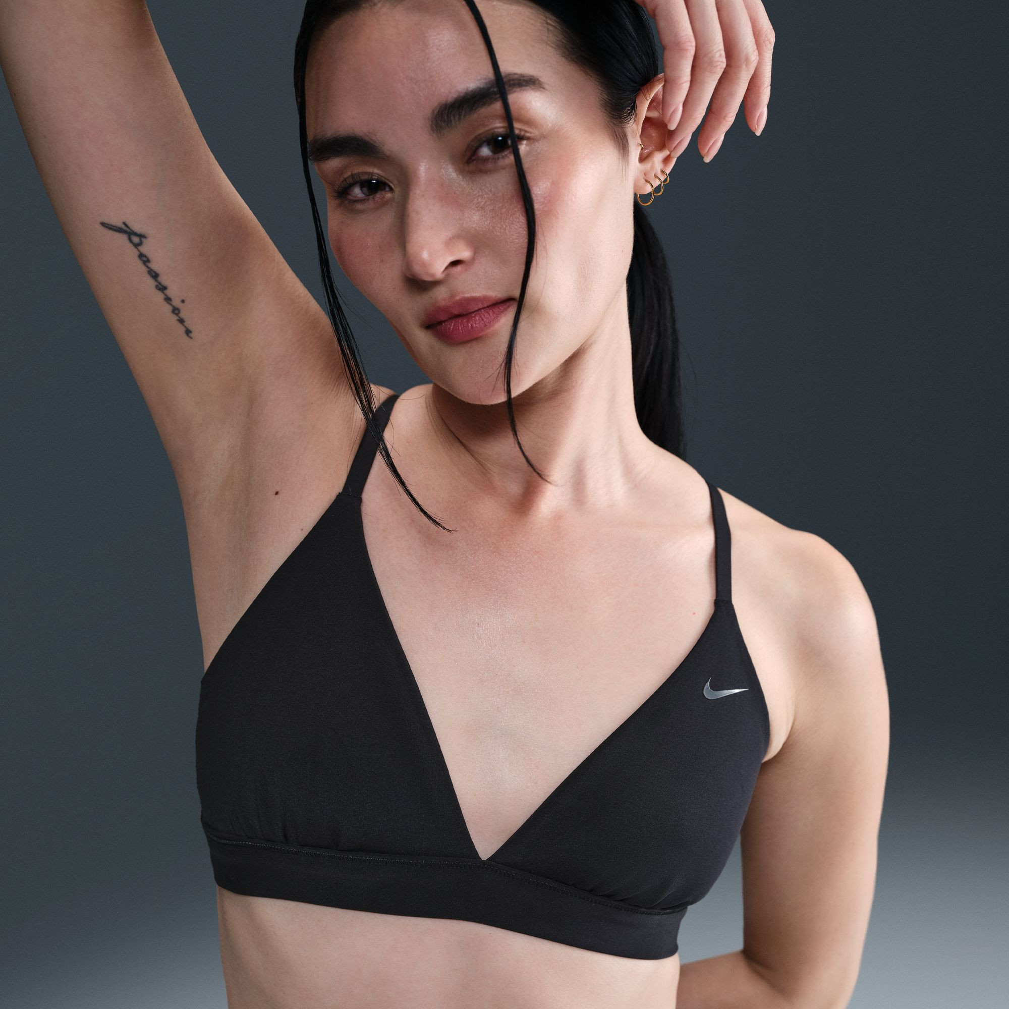 Nike Women's Form Light-Support Non-Padded Triangle Sports Bra | DICK'S Sporting Goods