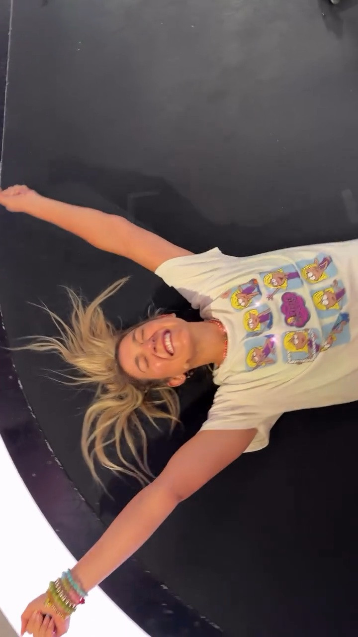 Workout look! @Target low stock on my Lizzie McGuire tee, linking a similar option!

#LTKootd #LTKSeasonal #LTKfitnessgoals