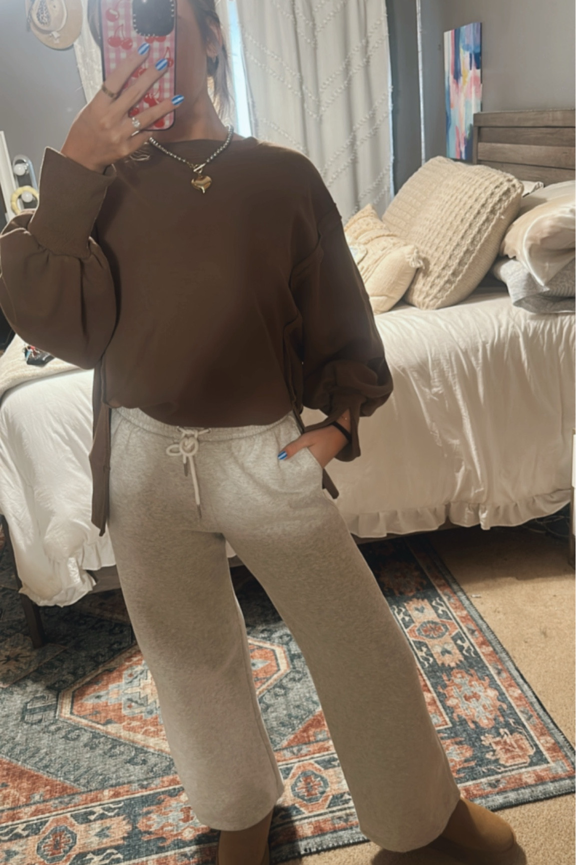 Snow day comfy outfitt

#LTKFindsUnder50 #LTKMostLoved #LTKSeasonal