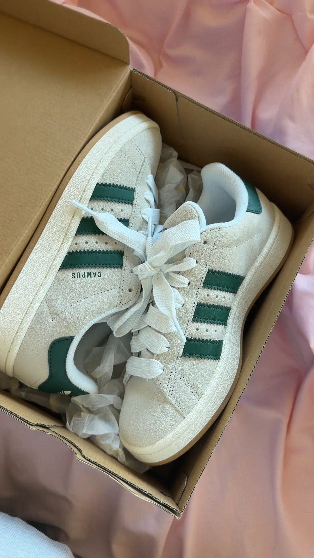 living for these adidas campus 00’s 💞
shop on my ltk 🔗!
@adidas #ad #sponsored

#LTKdayinmylife #LTKgrwm #LTKfitnessgoals