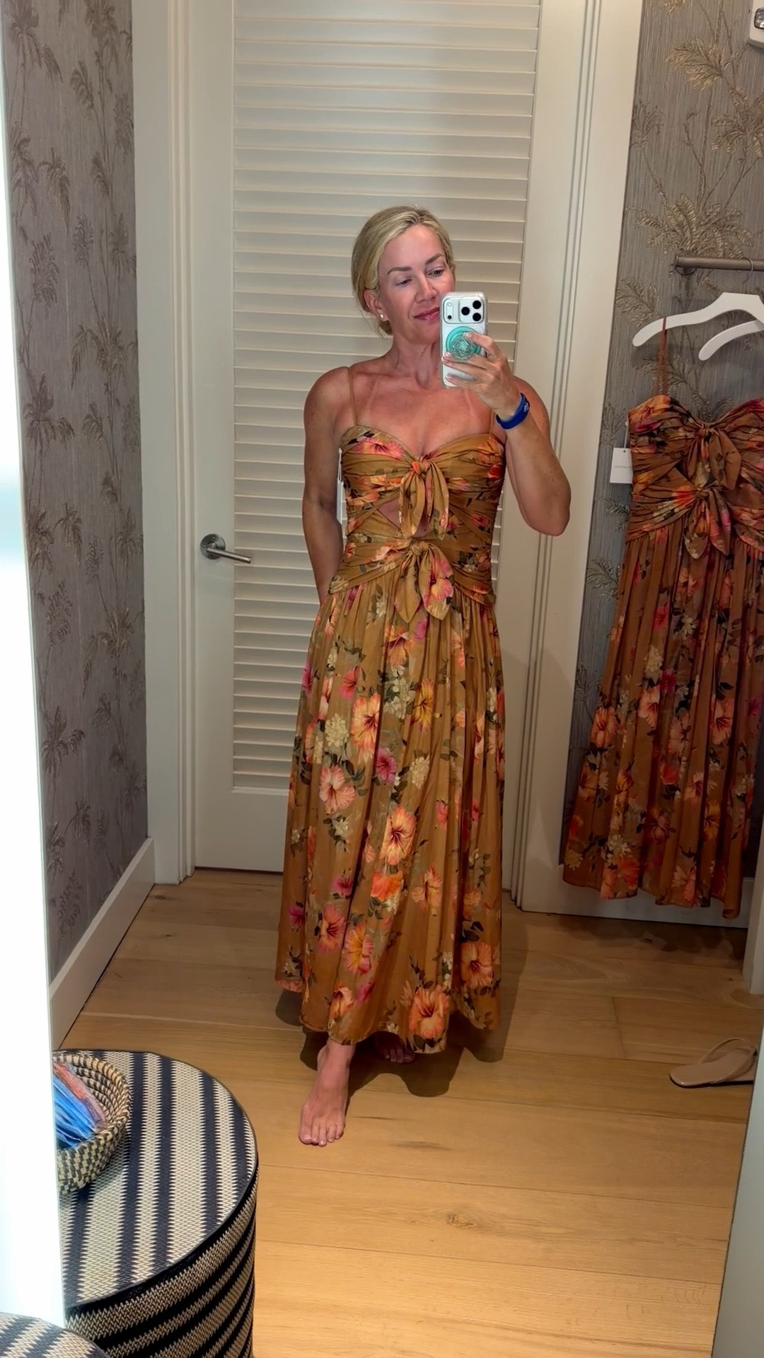 Hawaiian print dress 🌺
Zimmermann wearing size 1

#LTKTravel #LTKOver40 #LTKootd
