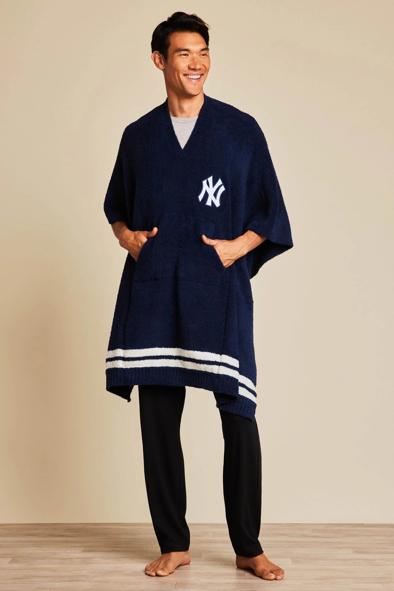 CozyChic® New York Yankees™ 3 in 1 Poncho | Barefoot Dreams