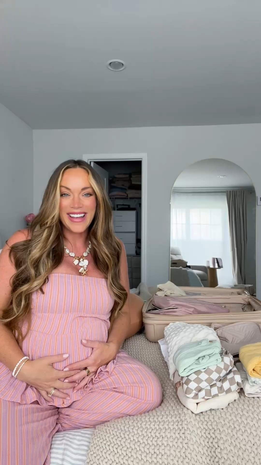 38 weeks pregnant and feeling like I need to start gathering my things together for the hospital! 

Will be packing my butter.co nursing pillow- it’s sustainable, free of harsh chemicals and has a 100% organic cotton cover!

Onesies in new born + 0-3 months bc we don’t know 🙃
Swaddles
Sleep sack
Toiletries/showerbag
Skincare and little bit of make up
Going home outfit for baby and me 
Comfy nightgown for me
It’s a boy/it’s a girl plaque 
Nursing bra 

That’s what I have so far 🙃

#LTKBump #LTKBaby