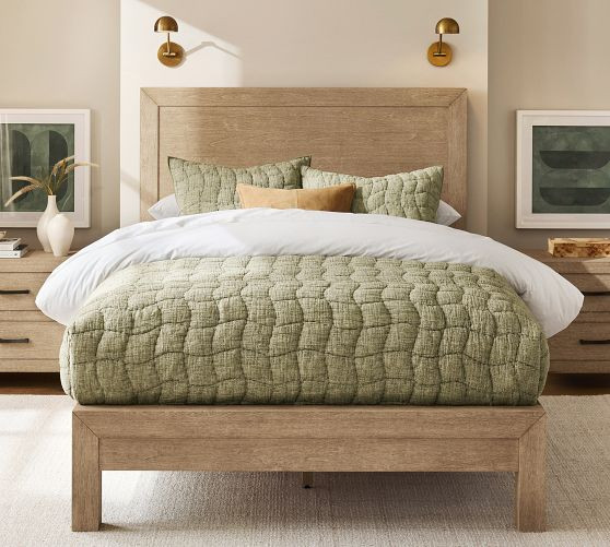 Linwood Wood Bed | Pottery Barn (US)