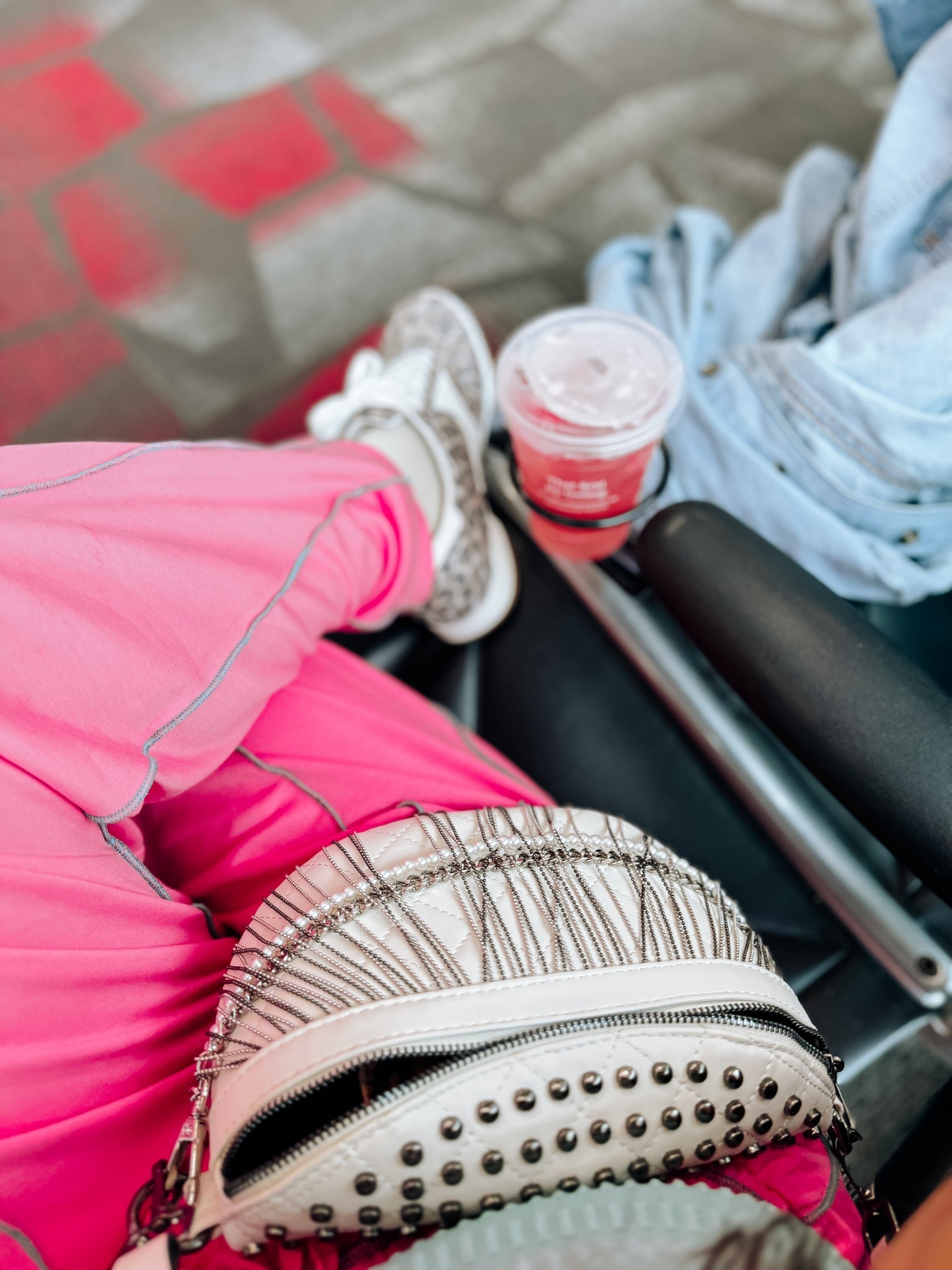 Travel day outfit ✈️ cute and comfy

#LTKootd #LTKActive #LTKTravel