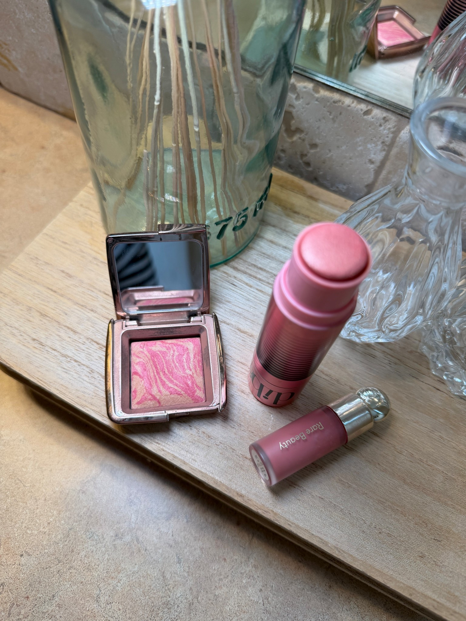 This blush trio @DIBS Beauty 

Blush shades 
Dibs duo stick-Starlit
Rare beauty mini liquid blush-Hope
Hourglass- champagne rose 

#LTKBaby #LTKgrwm #LTKmorningroutine