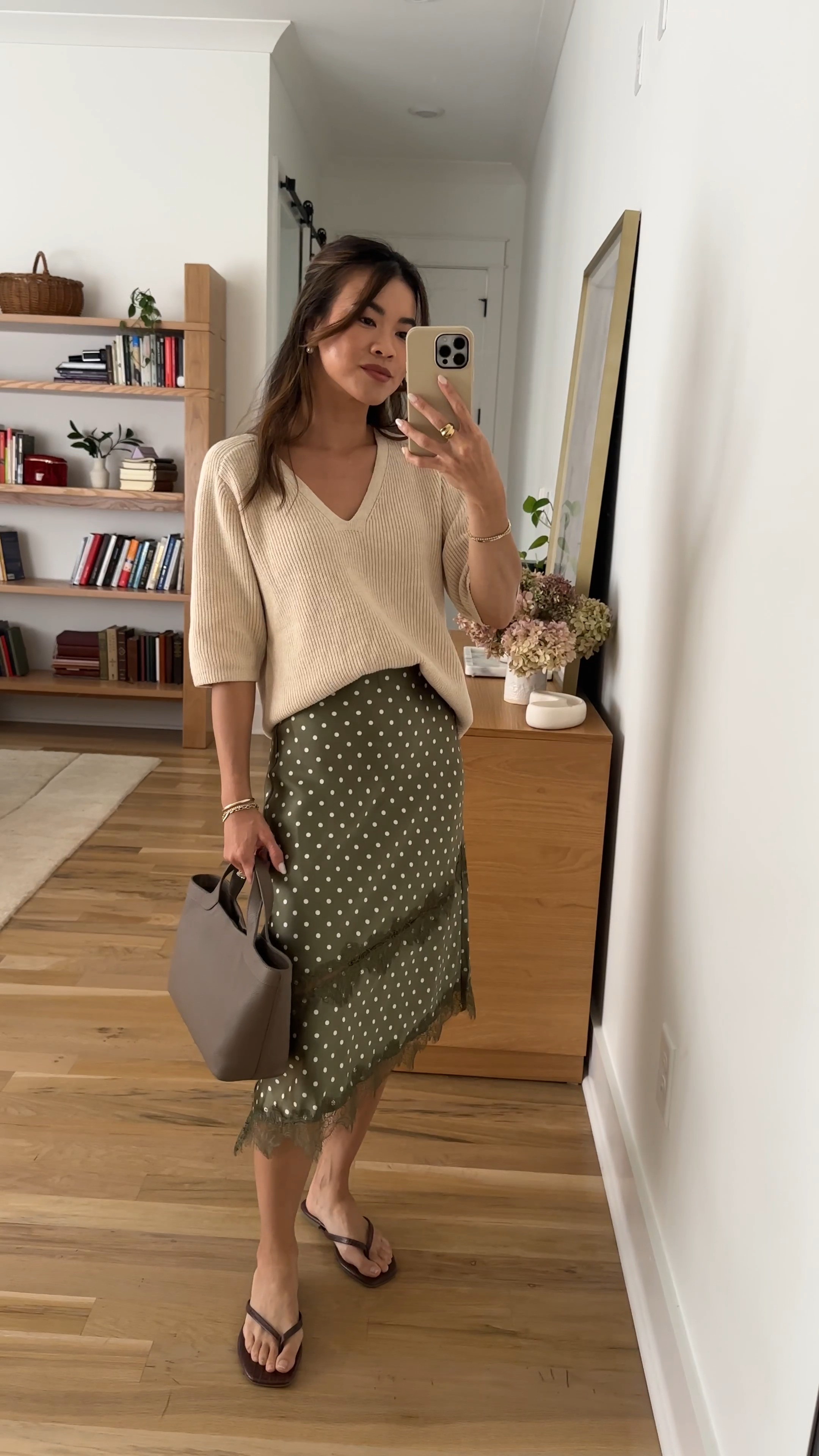 This midi skirt is perfect for petites! I love the length on me (I’m 5’2).

Sizing info:
-Loft Petite Dotted Lace Trim Satin Asymmetrical Midi Skirt (Size XXS Petite in Washed Oregano)
-Loft Saddle Sleeve Relaxed V-Neck Sweater Tee (Size XS in Saddle Neutral) 
-Loft Square Toe Flip Flops (Size 6 in Choco Powder) 


Petite style, petite fashion, mom outfit, mom style, petite skirt, petite outfit ideas, petite outfits, spring style, spring outfits, beach outfits, vacation outfits, summer outfits, Summer style, summer trends, autumn outfit, Loft, loft outfit, midi skirt, best skirt for petite, silk skirt, autumn sweater

#LTKootd #LTKSeasonal #LTKPetite
