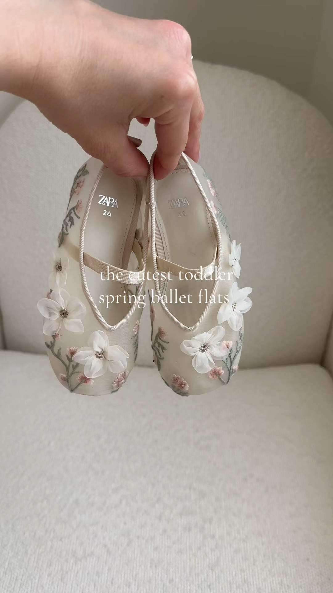 Toddler spring ballet flats 

Zara Zara toddler toddler fashion 
