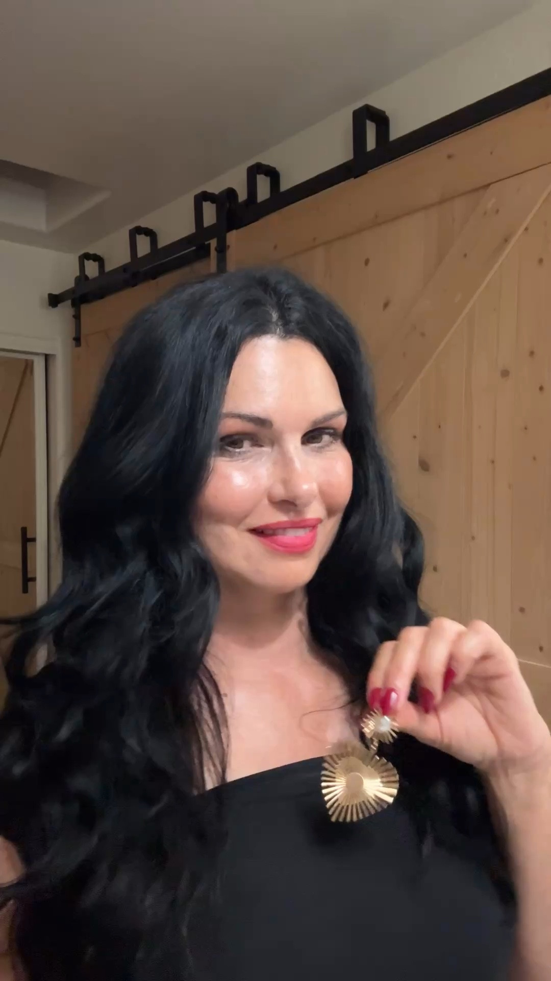 Linny Co Jewelry offers bold but effortless style! ♥️

Their jewelry is hypoallergenic, lightweight and comes with no-poke screw on backings for a comfortable fit.

The necklaces, huggies, stud earrings and statement earrings are all so cute it’s hard to choose!

#marneystidbits #goldjewelry #earrings #crossearrings #pearlearrings

#LTKvlog #LTKhaul #LTKspringtrends