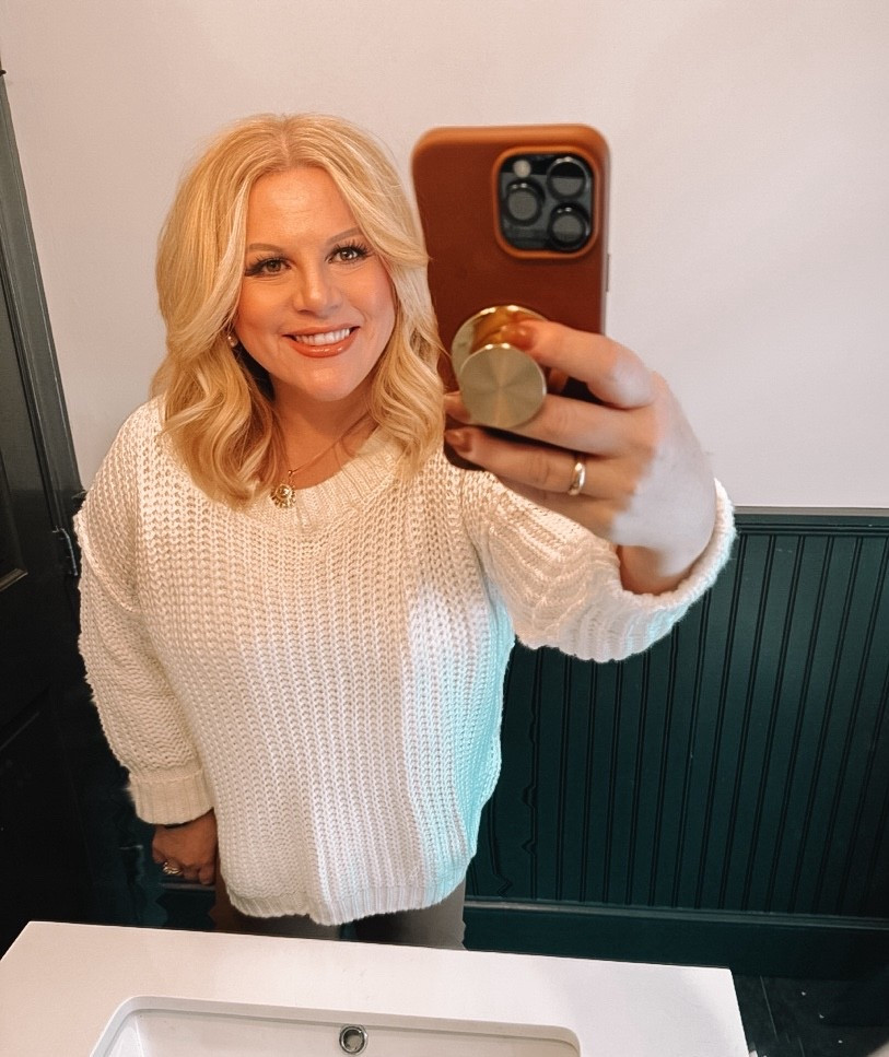 This white sweater will be on repeat all winter long.
It's so warm and soft. Perfect winter comfort.

Sweaters, winter, holiday, cozy

#LTKHoliday #LTKGiftGuide #LTKWorkwear