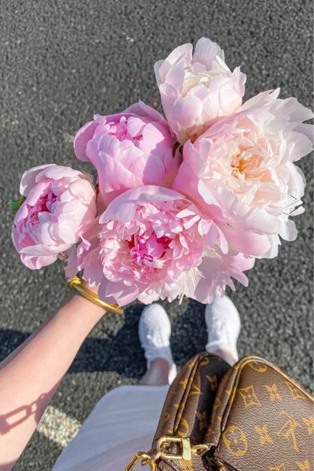 Pretty flowers after tennis for spring. #tennis #tenniscore #barbiecore #louisvuitton #tenniswhites #summeroutfit

#LTKfit #LTKSeasonal #LTKGiftGuide