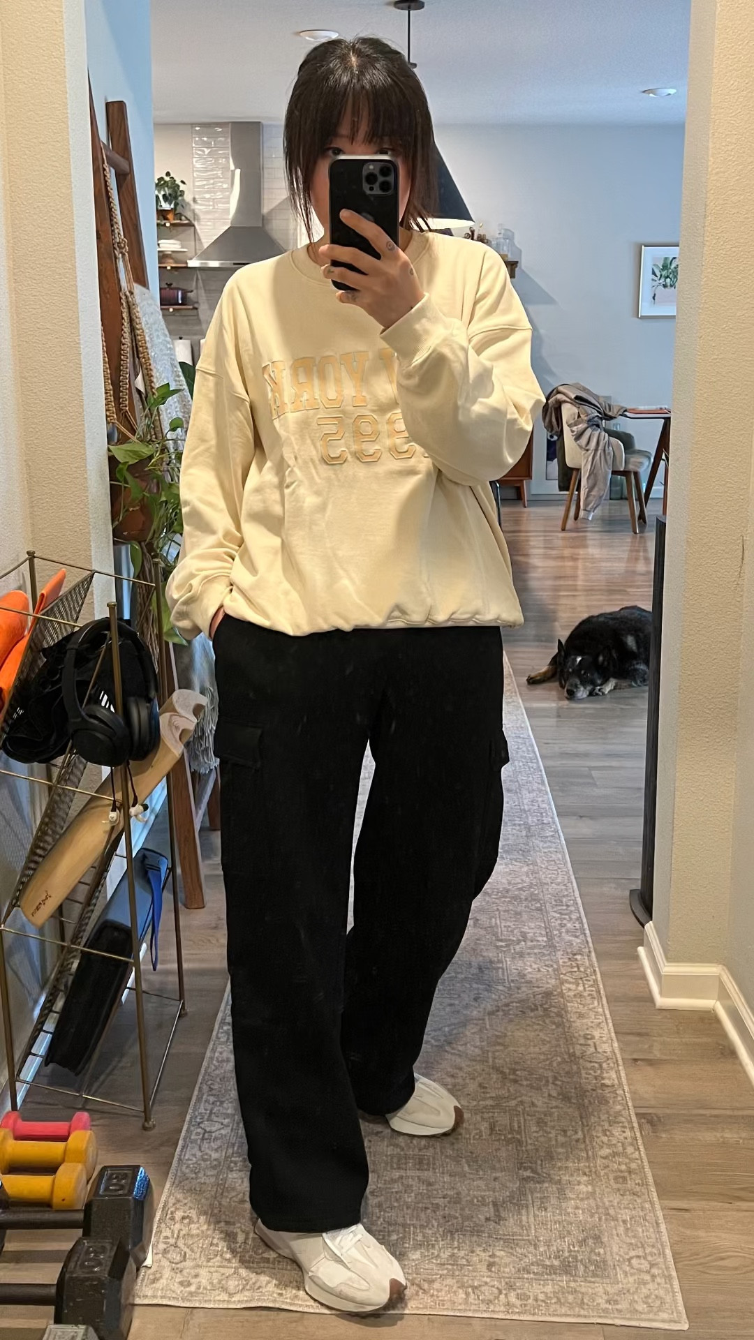 Easy outfit from @evercado.shop @newbalance 

sweatshirt: Large
Sneakers: US 9

#인생츄리닝 #패션챙겨 #개산책러 


#LTKstyletip #LTKfindsunder50 #LTKVideo