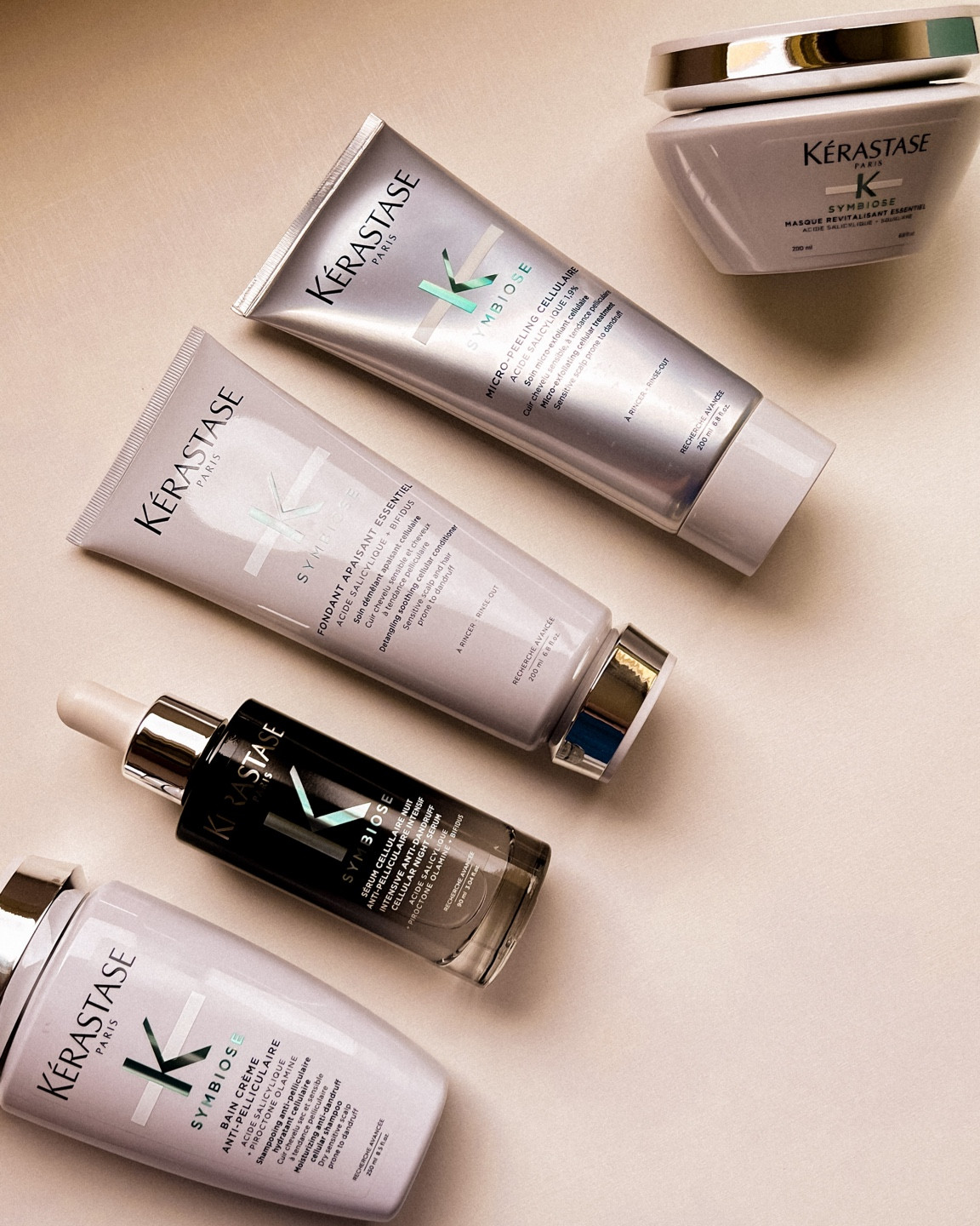 Completamente rendida por essa linha de cuidados com o couro cabeludo de Kérastase.

Cheirosa, limpa profundamente sem ressecar, e ainda ajuda na oleosidade. Perfeita 🫶🏻✨

#LTKbrasil #LTKbeauty #LTKFind