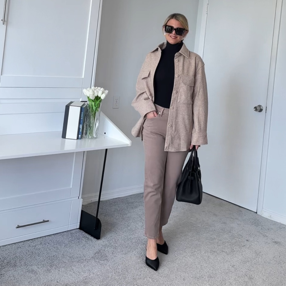 These jeans are the The Original Cheeky® Jean.  They are true to size,  the color I’m wearing “artist clay” is no longer available.    It was a limited color, but I love this style and gave them in multiple colors.     


#LTKunder50 #LTKunder100 #LTKSeasonal