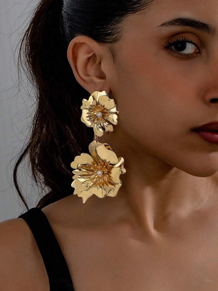 1pair Punk Style Exaggerated Runway Flower Shaped Earrings, European And American Fashion Geometr... | SHEIN