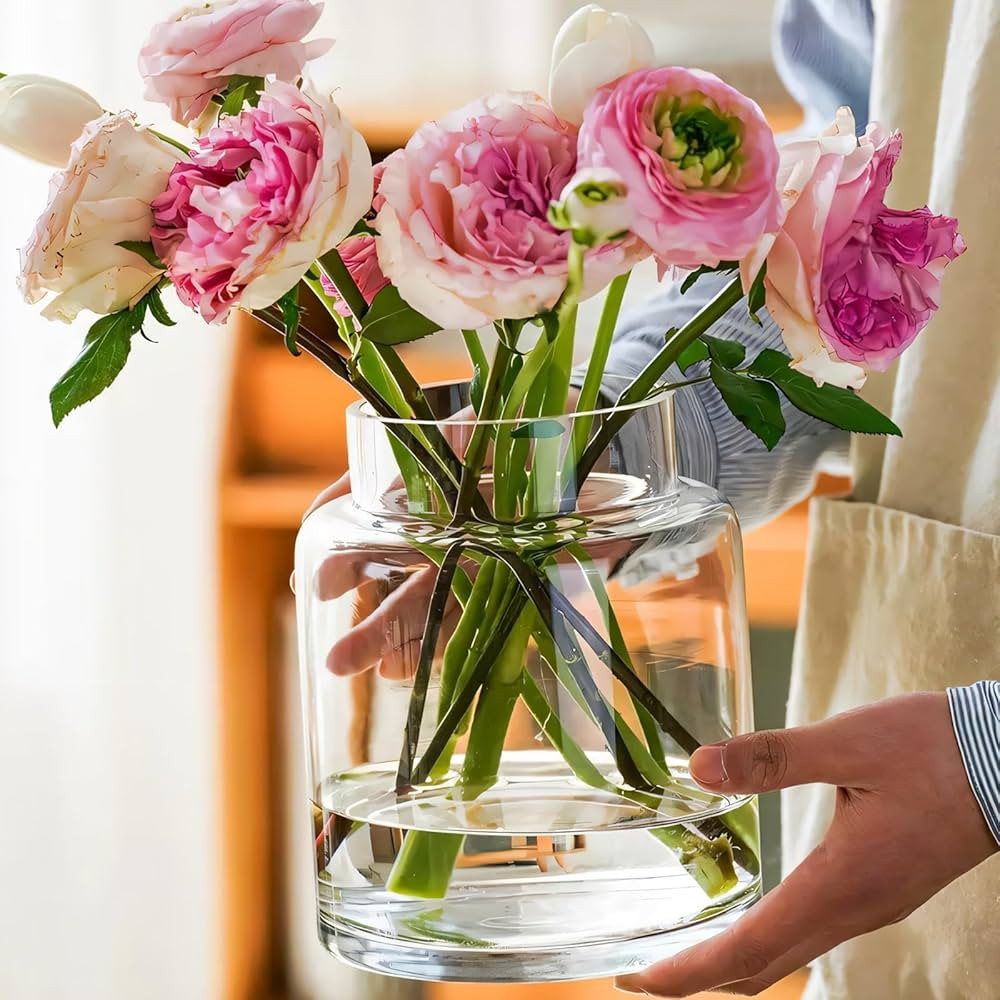 Clear Vases for Centerpieces, 7 Inch Large Glass Vase for Bouquet, Glasses Home Decor Modern Jarr... | Amazon (US)