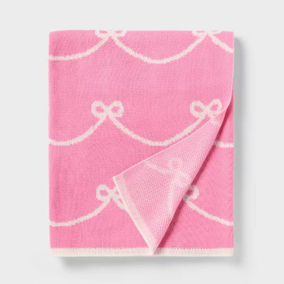 48"x58" Pretty Bow Kids' Throw Blanket Pink - Pillowfort™ | Target